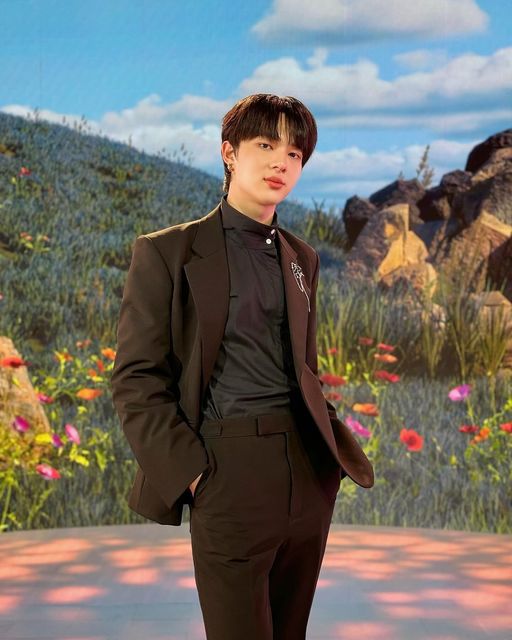 444874126_1456309715320637_17427