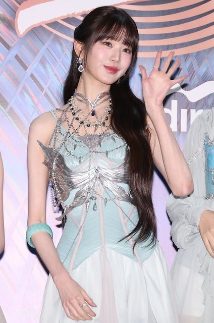 IVE Jang Wonyoung 2